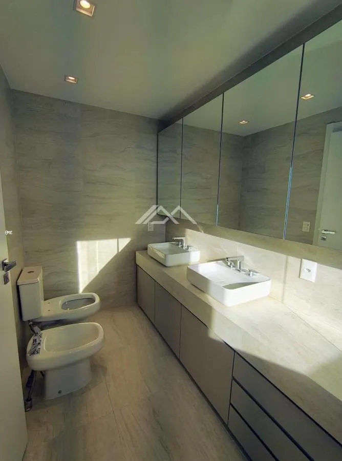 4-bedroom unfurnished apartment with glassed balcony — photo 24
