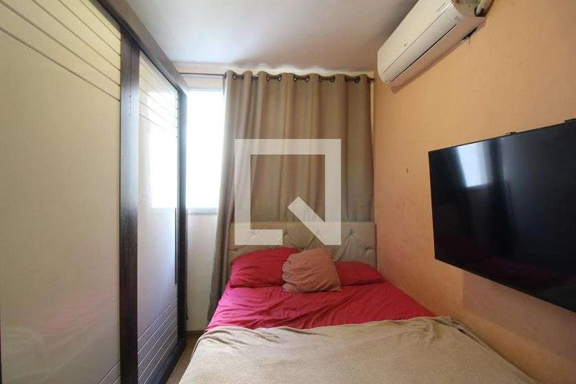 Furnished apartment with a balcony and 2 bedrooms — photo 9