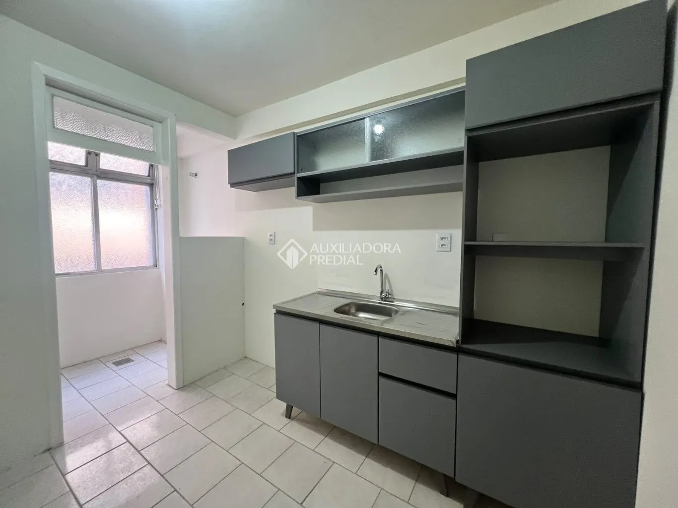 2-bedroom apartment with 2 bathrooms and 59 m² — photo 2