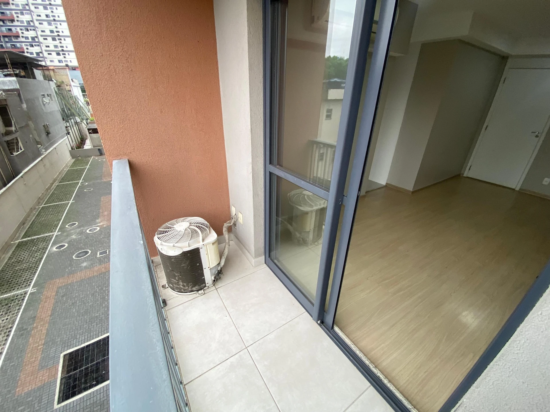 Apartment, 55 m², with wood or laminate floors — photo 47