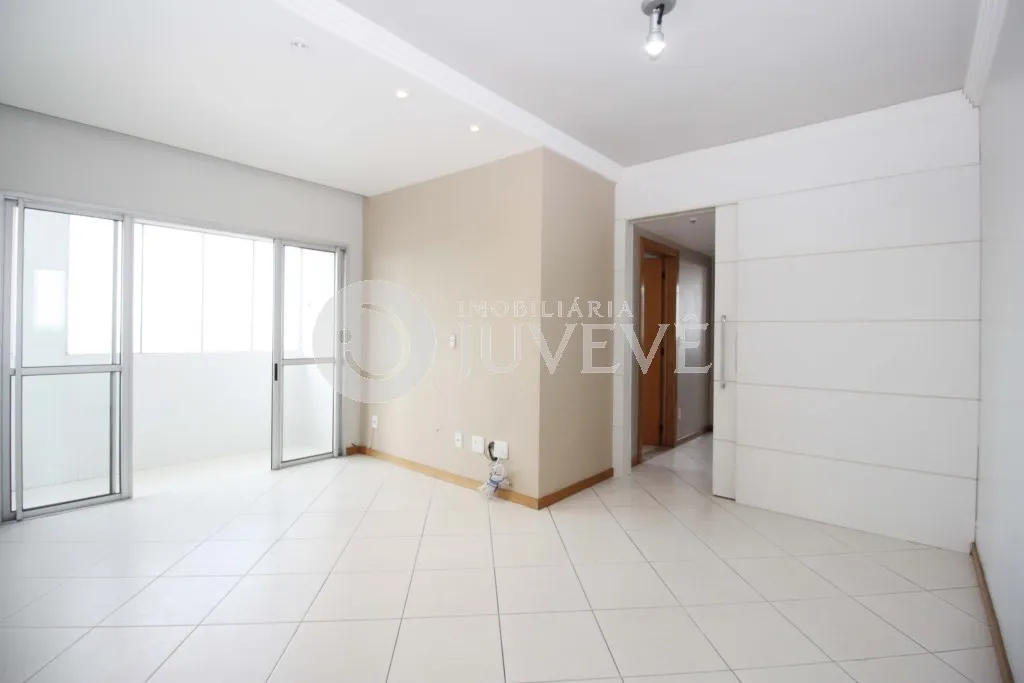 Apartment, 93 m², with a glass-enclosed balcony — photo 5