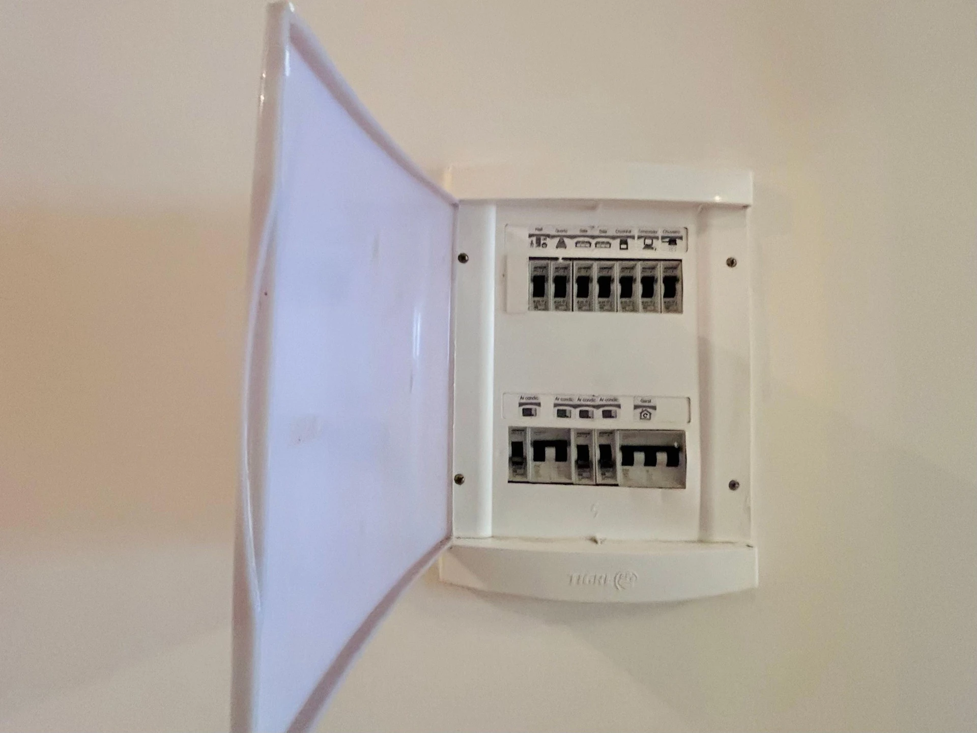 Apartamento mobiliado com 3 quartos e 2 banheiros — photo 23