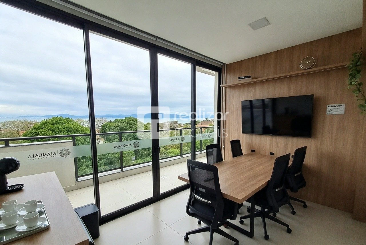 Home office in a one-bedroom apartment, 31 m² — photo 9