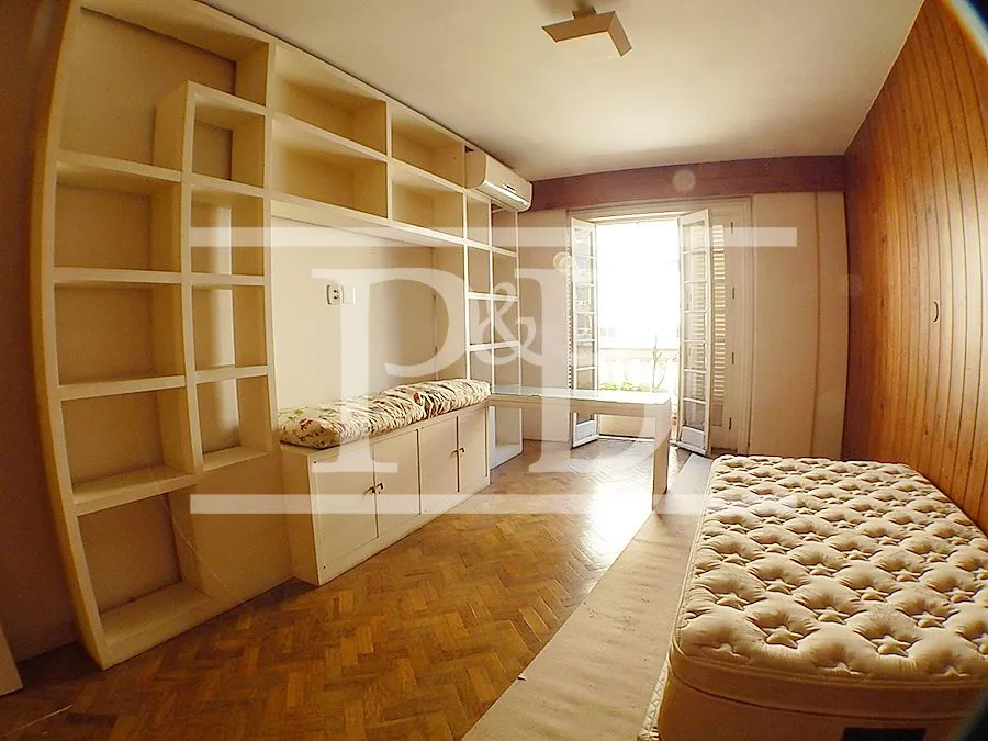 4-bedroom apartment with 3 bathrooms, 420 m² — photo 23