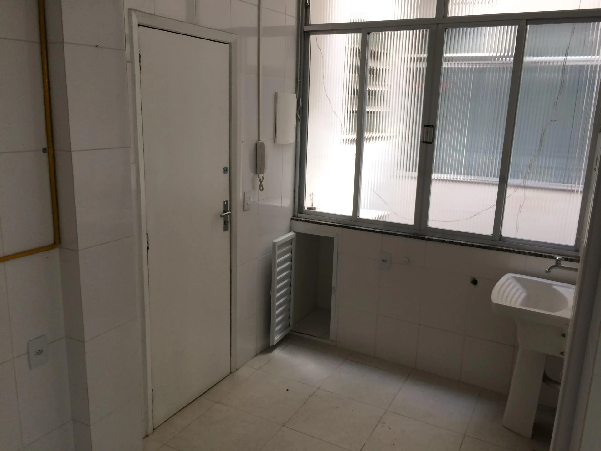 60 m² apartment with 2 bedrooms and 2 bathrooms — photo 5