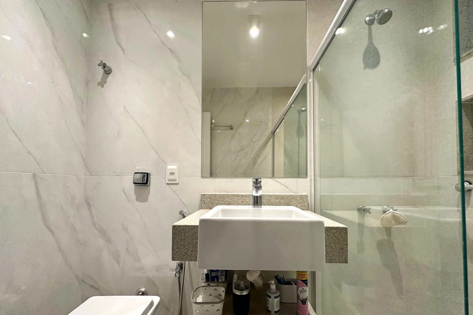 93 m² apartment with a washing machine and a water view — photo 16