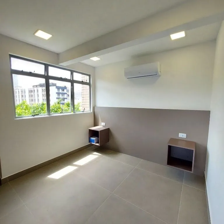 2-bedroom apartment in a building with a coworking space — photo 3