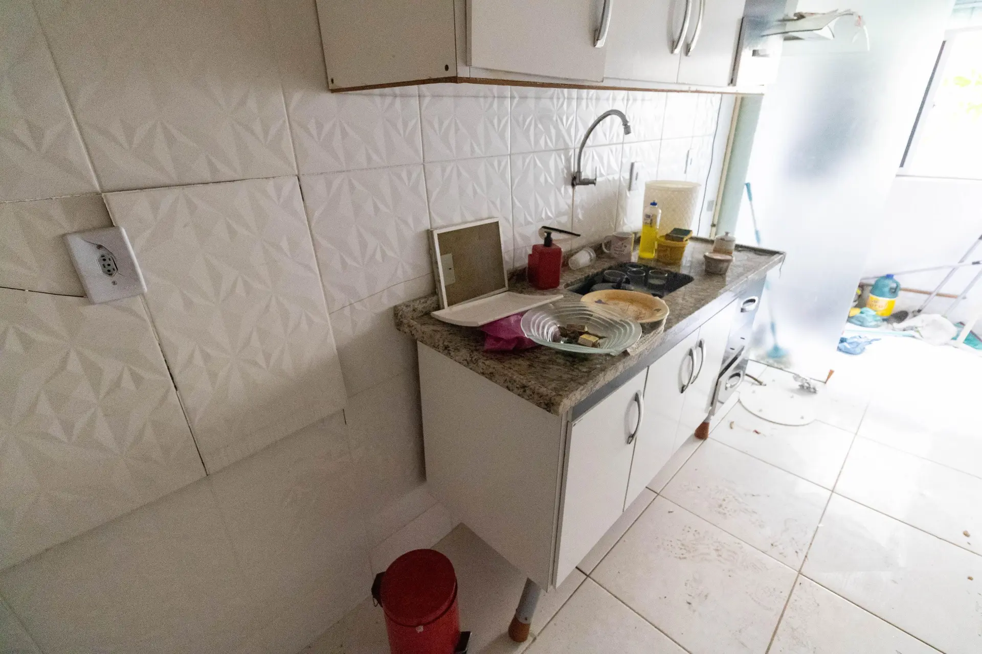 2-bedroom apartment with ceramic tile floors and 1 parking — photo 2