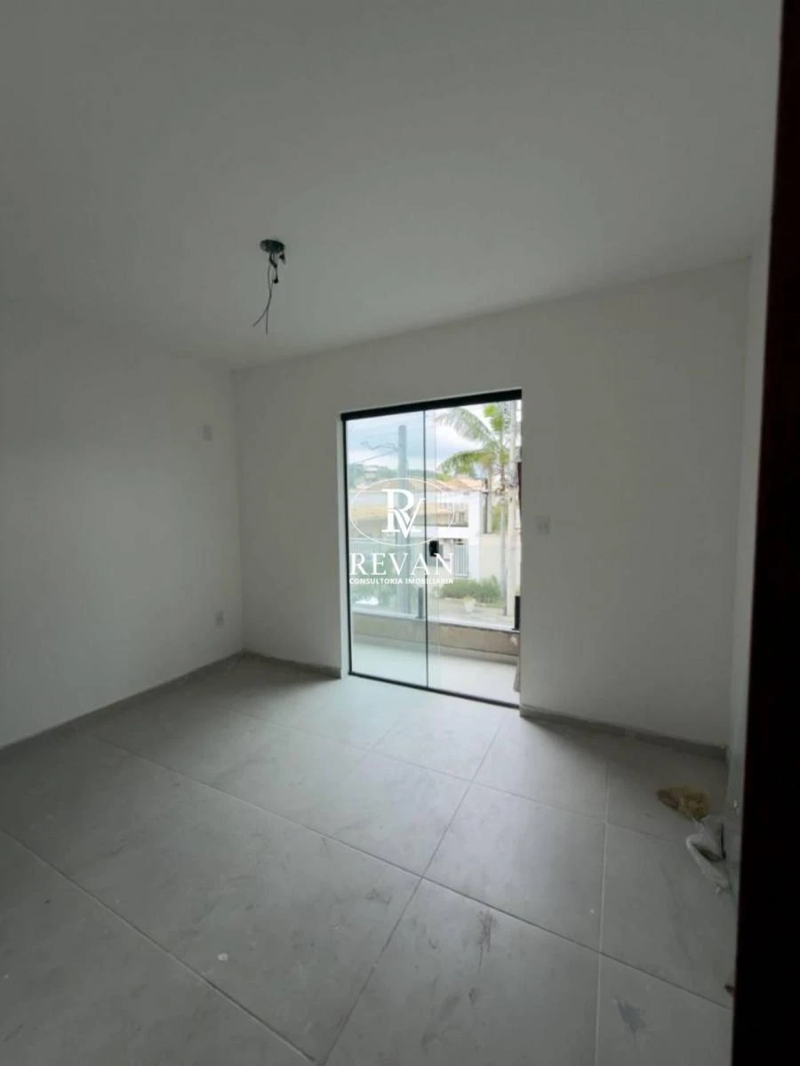 Floor-to-ceiling windows in a 4-bedroom house, 157 m² — photo 7