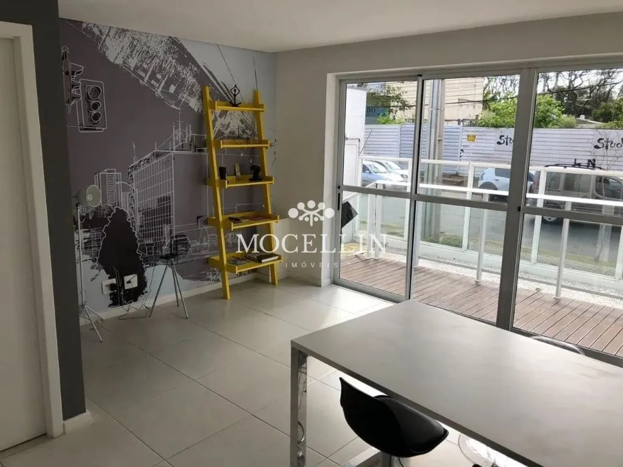Furnished 1-bedroom apartment with a balcony — photo 13