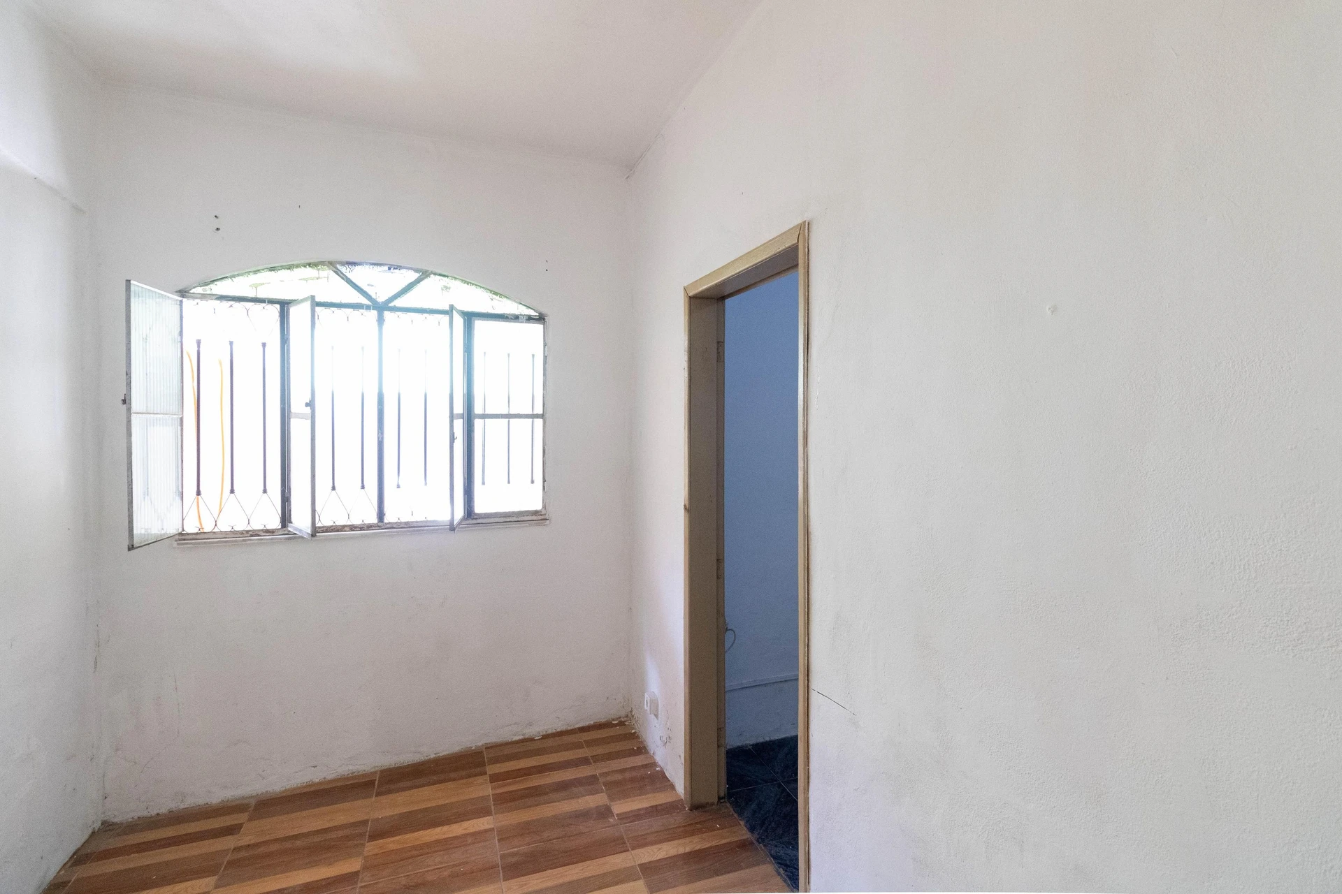 Casa con 2 dormitorios y cocina cerrada con fogón a gas — photo 21