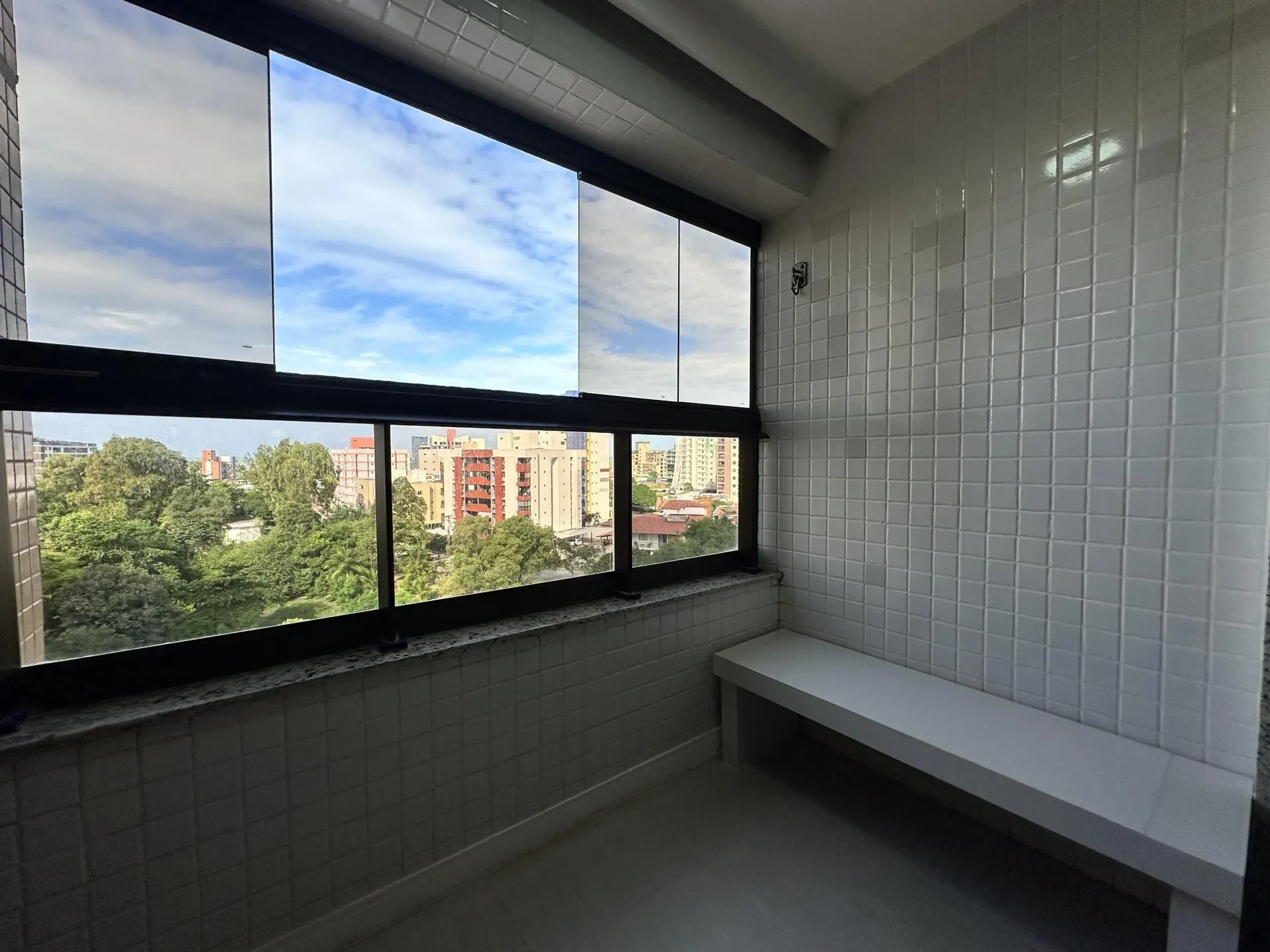 2-bedroom apartment with floor-to-ceiling windows — photo 31