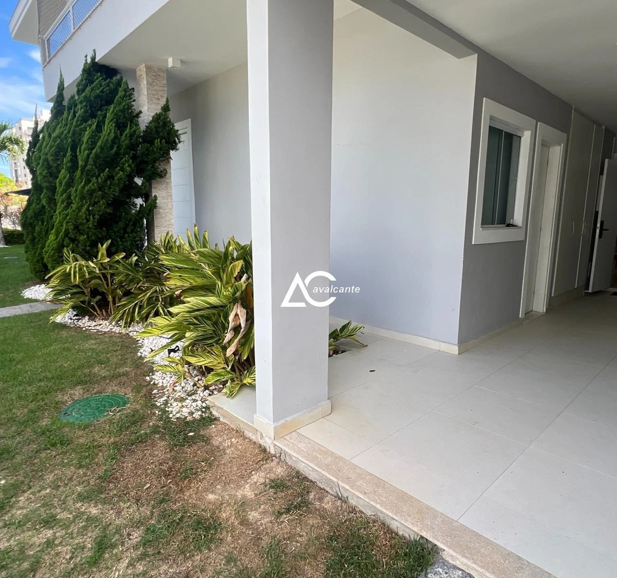 Furnished 4 en-suite home with 400 m² — photo 25
