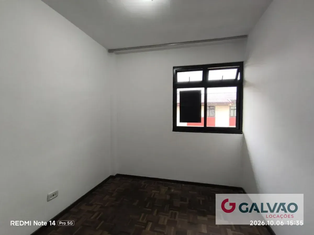 Apartment on the 3rd floor with wood or laminate floors — photo 8