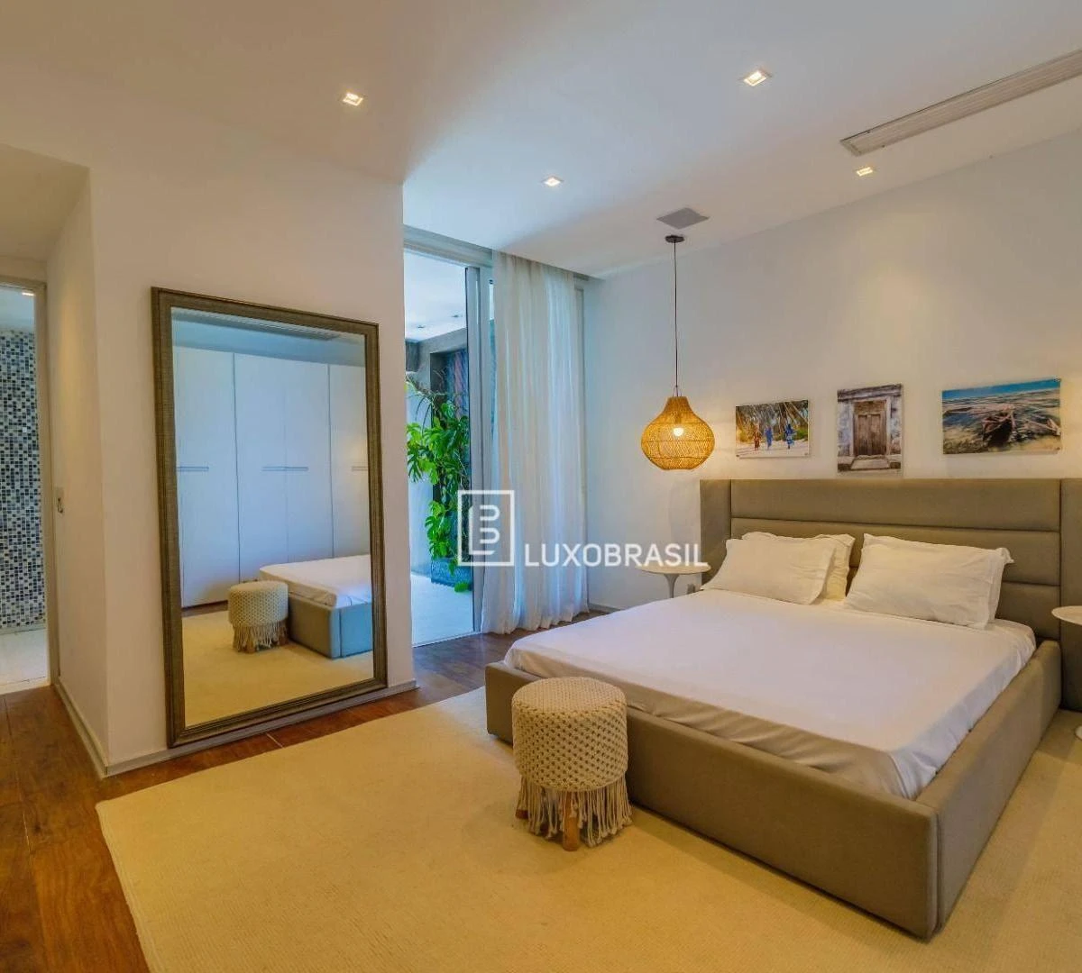 Furnished 800 m² house with 5 en-suite bedrooms — photo 16
