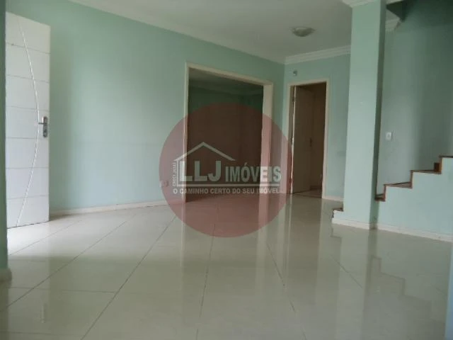 Casa tipo sobrado de 360 m² con 4 dormitorios y cocina equipada — photo 7