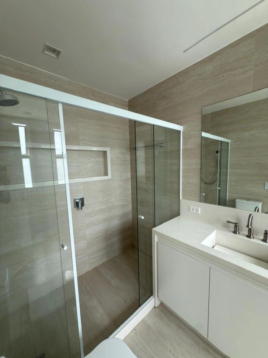 294 m² apartment with 4 suites and an open-plan kitchen — photo 6