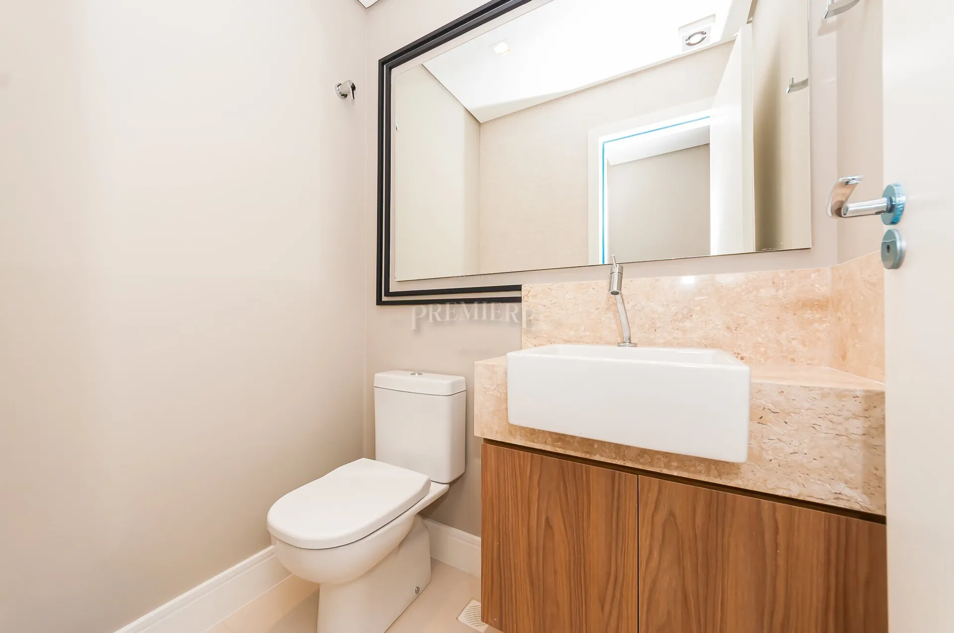 Furnished 63 m² apartment with 1 bedroom and 1 parking space — photo 10