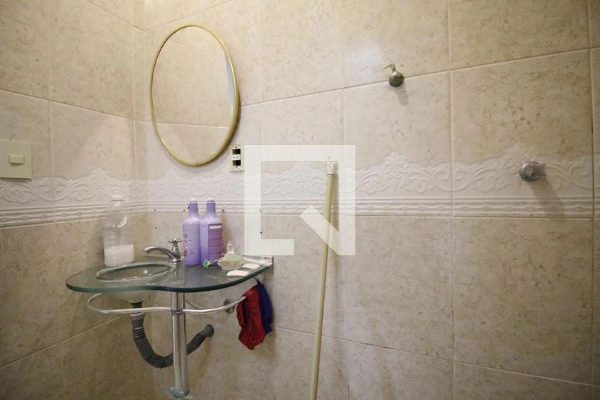 Apartamento de 260 m² com banheira e espaço de home office — photo 3