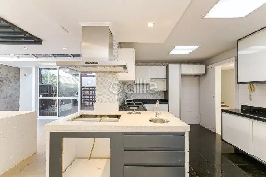 House with 4 en-suite rooms and 4 parking spots — photo 10