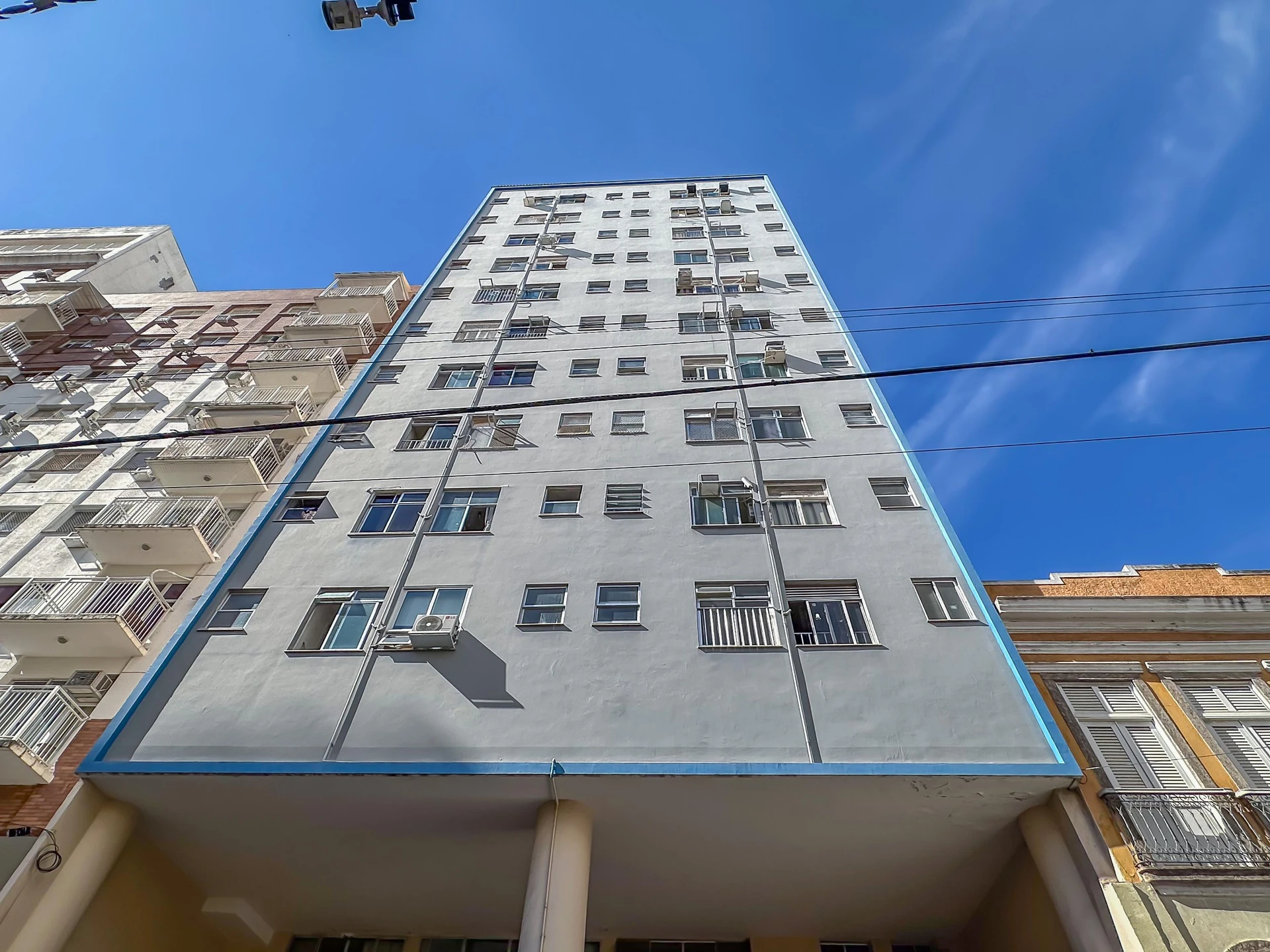Unfurnished studio with 1 bedroom and 1 bathroom