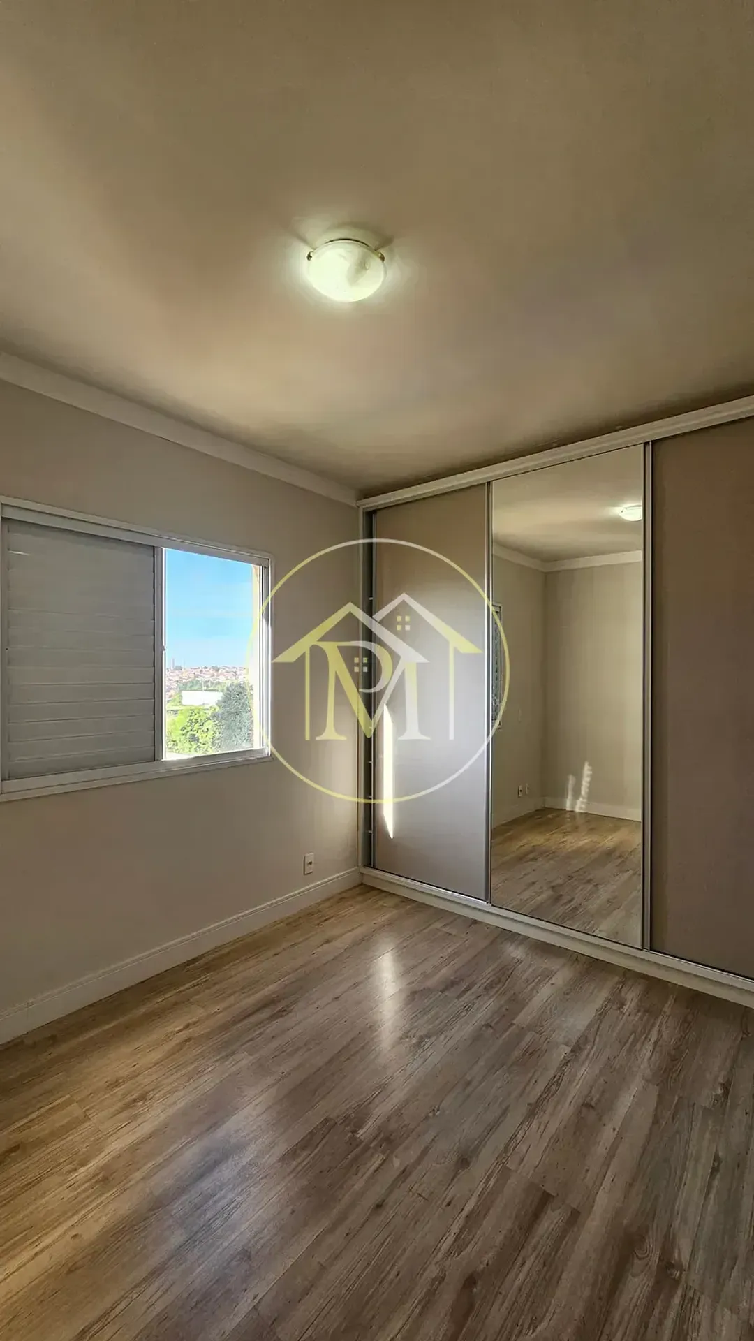 Home office in a 2-bedroom apartment, 78 m² — photo 9