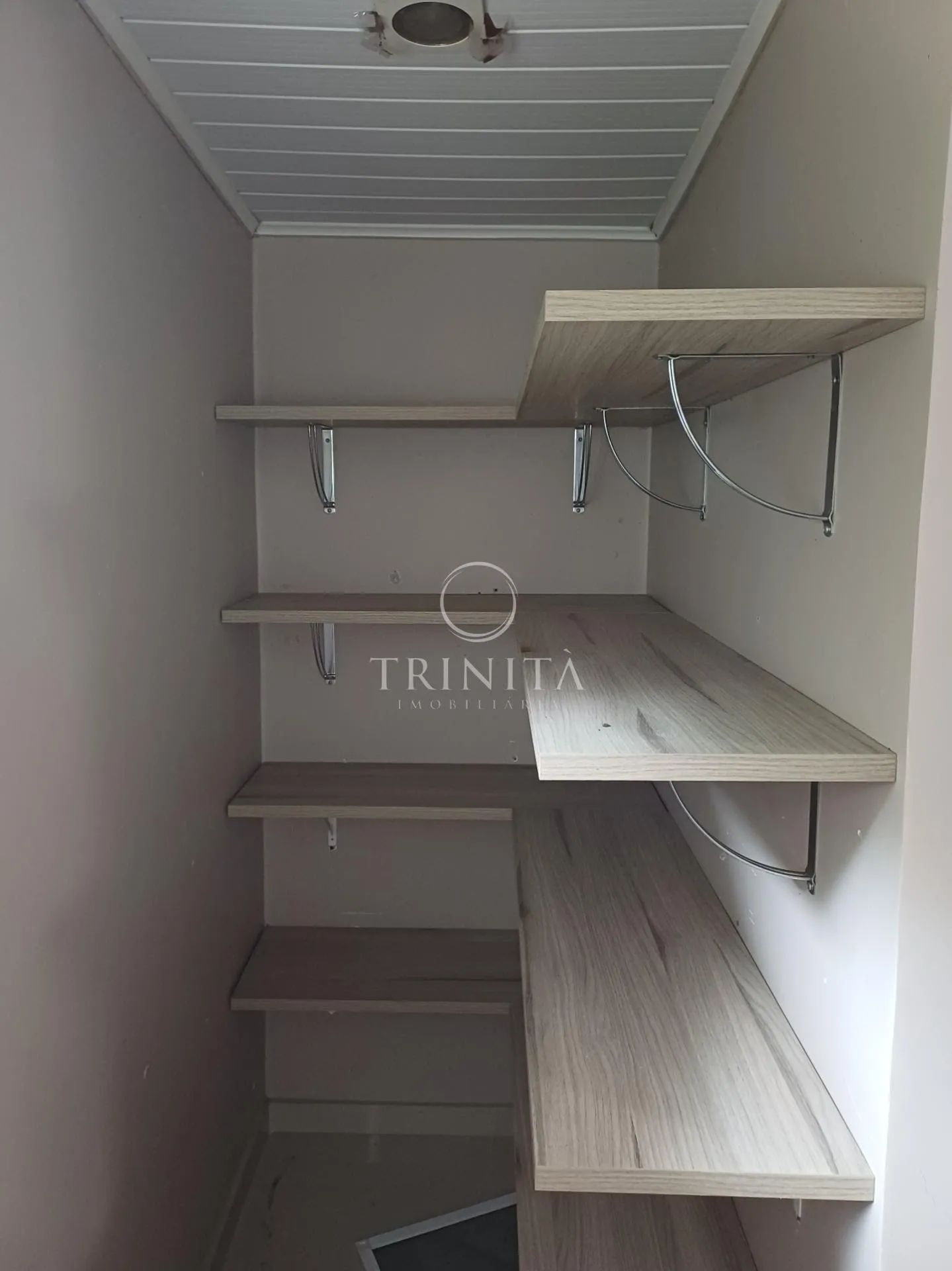 House, 490 m², with a grill on the balcony — photo 85