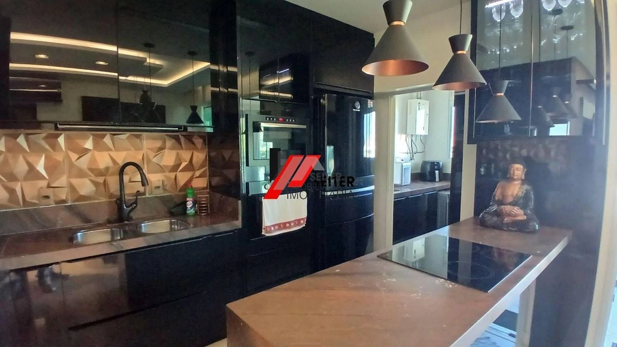 2-bedroom apartment with floor-to-ceiling windows — photo 3