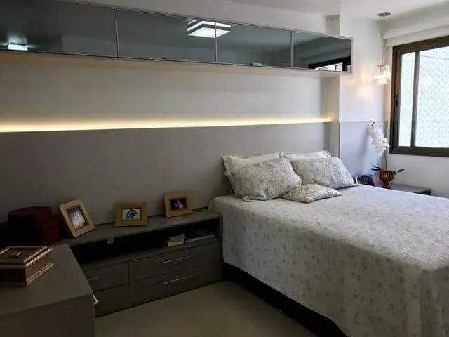 Furnished apartment, 94 m², with a glass-enclosed balcony — photo 4