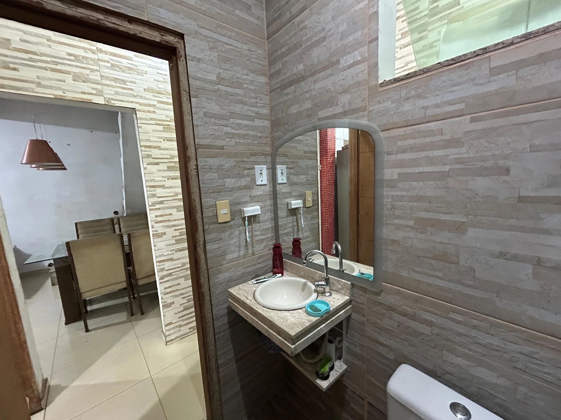Rental house with 2 en-suite bedrooms and balcony — photo 41