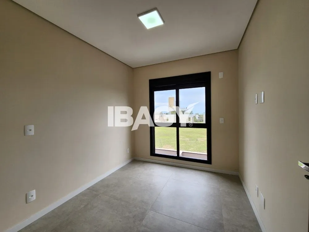 150 m² house with 3 bedrooms and open-plan kitchen — photo 11