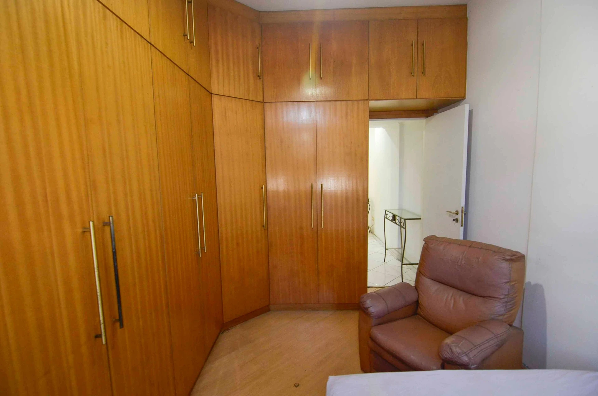 Меблированная студия 35 м² — photo 13
