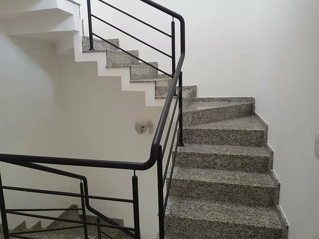 Gated condo house with private garden and 5 bedrooms — photo 13