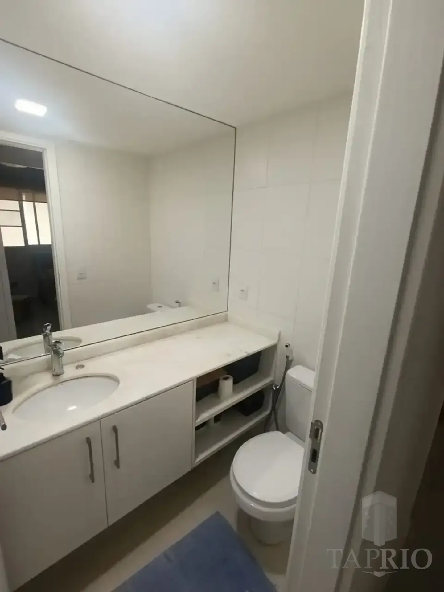 Glass-enclosed balcony in a 2-bedroom apartment, 69 m² — photo 9