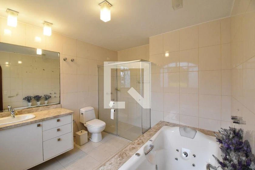 House with 5 bedrooms, gas stove and 650 m² — photo 35