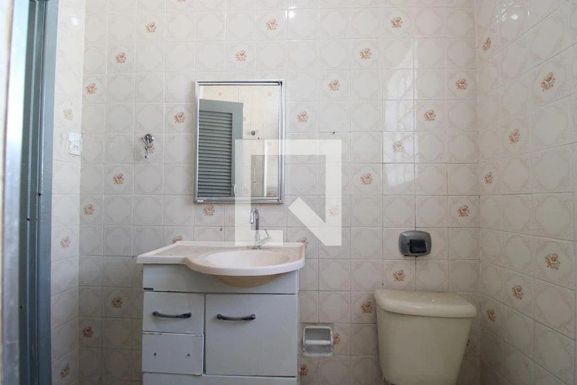 Unfurnished house with 3 bedrooms and 200 m² — photo 30