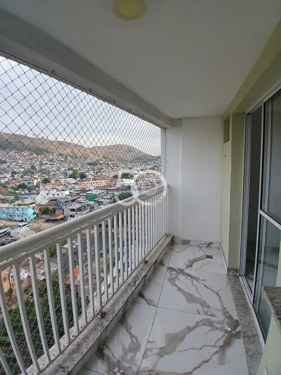 Apartamento de 2 dormitorios y 2 baños con balcón — photo 7