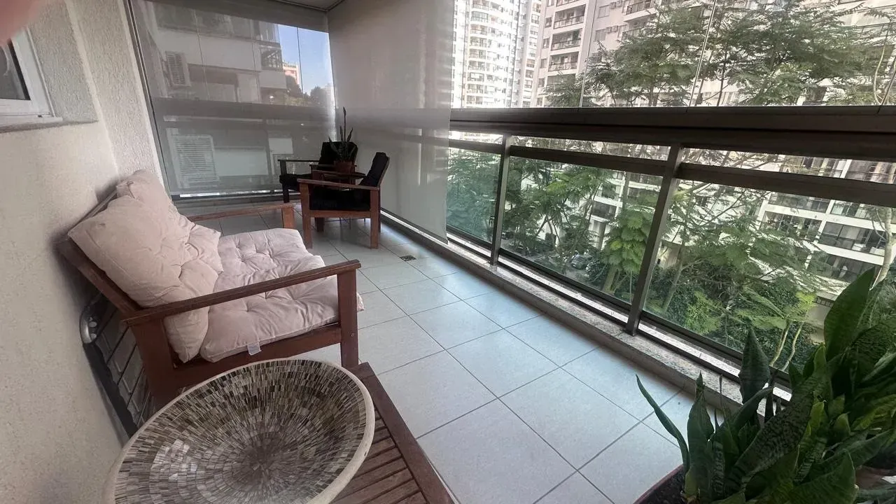 Furnished 78 m² apartment with 2 bedrooms and balcony — photo 2