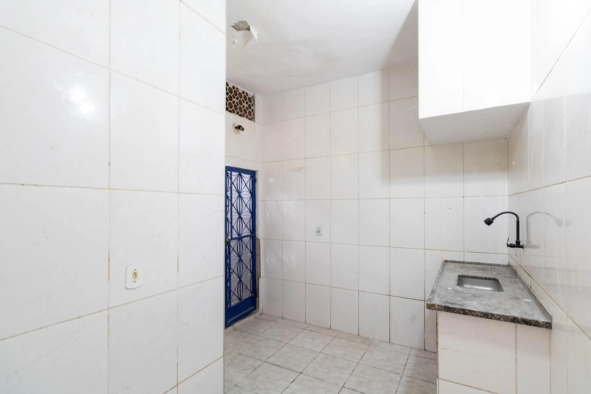 House with 3 bedrooms and a shared outdoor pool — photo 2