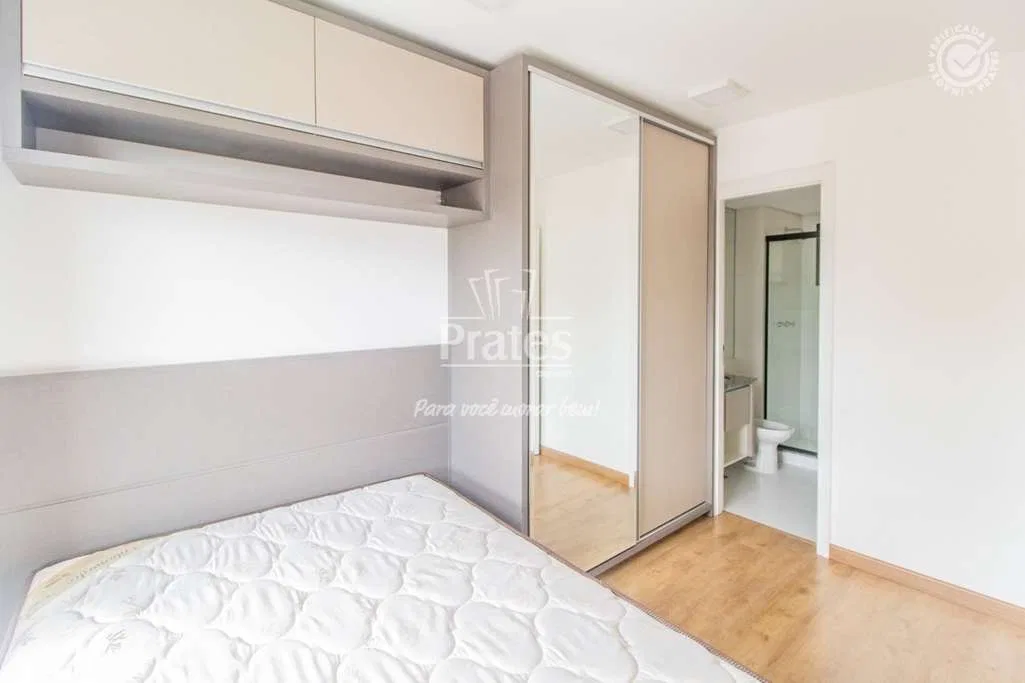 Wood or laminate floors in a one-bedroom apartment, 35 m² — photo 16