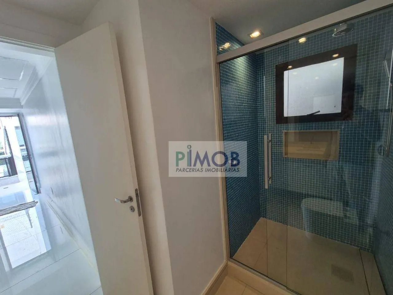 Penthouse with 3 bedrooms and 5 bathrooms, 256 m² — photo 8