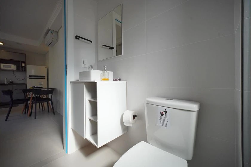 Apartamento amueblado de 1 dormitorio con vista a montañas — photo 8