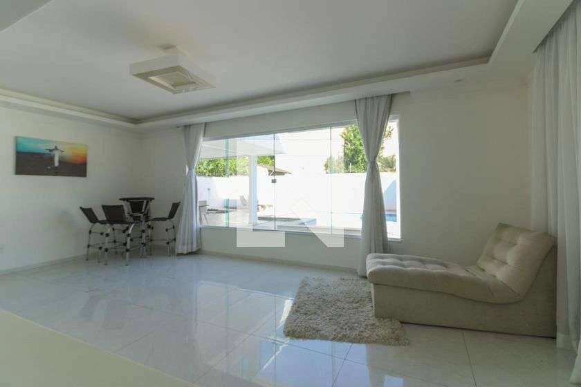Condominium house with 5 bedrooms and 4 bathrooms — photo 6