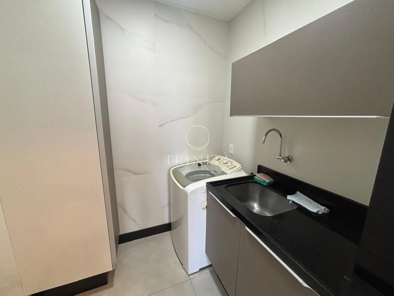 Casa sem mobília com 4 quartos e cozinha planejada — photo 4