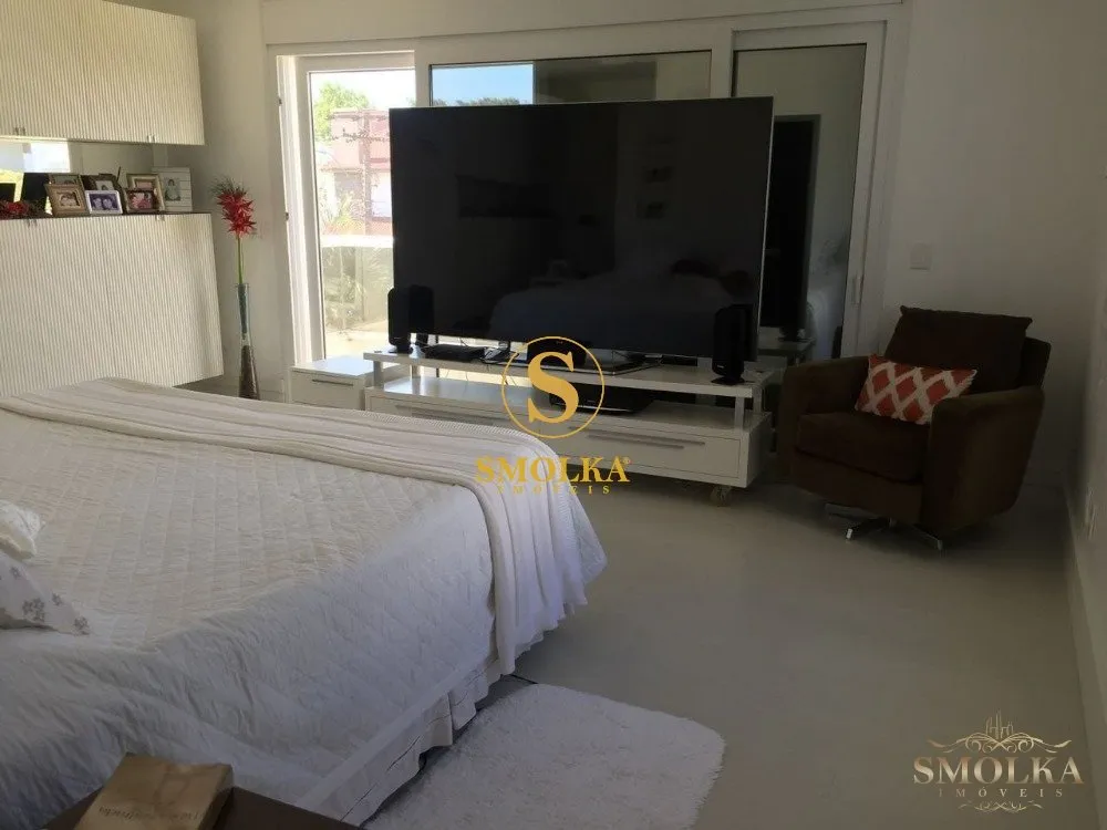 Casa amueblada de 787 m² con 5 suites y 6 plazas — photo 39