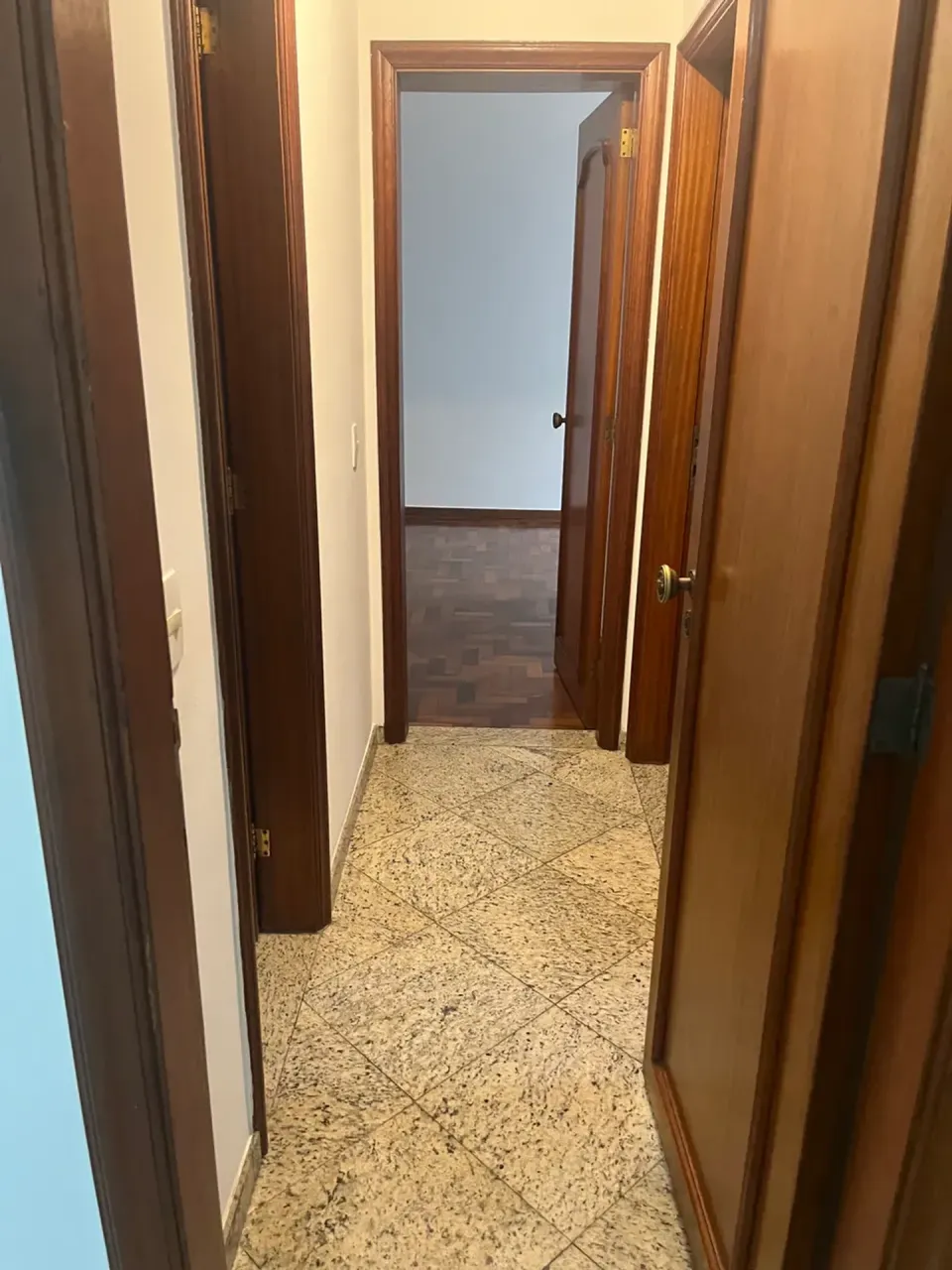 3-bedroom apartment with a closed gas kitchen — photo 5