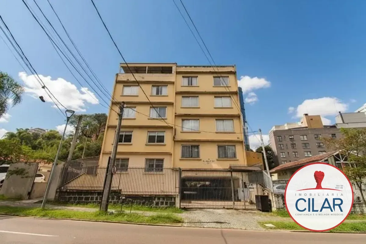 2-bedroom apartment with wood or laminate floors in Curitiba — photo 19