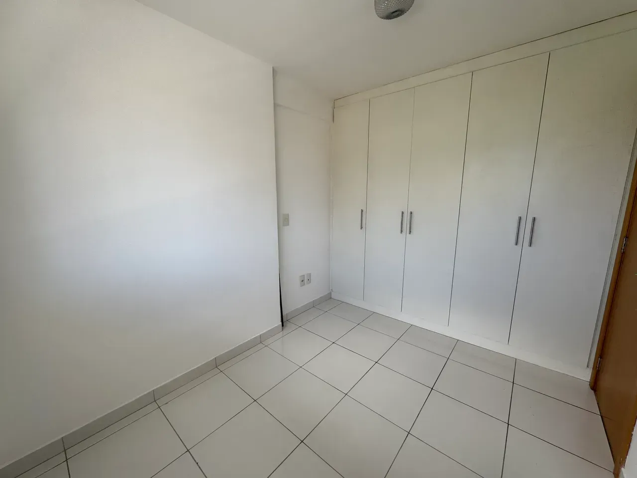 1-bedroom rental apartment with a washing machine — photo 16