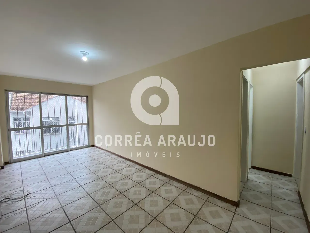Apartment with 2 bedrooms, balcony and 1 parking space — photo 2