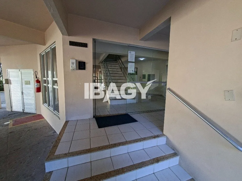 Washing machine in a one-bedroom apartment, 44 m² — photo 32